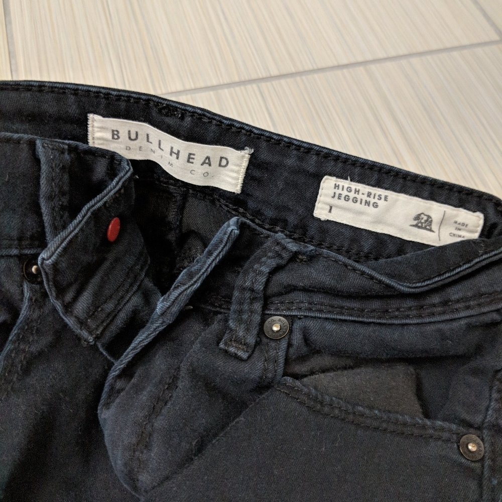 Bullhead 🏵️ High Rise Jegging - Picture 2 of 2